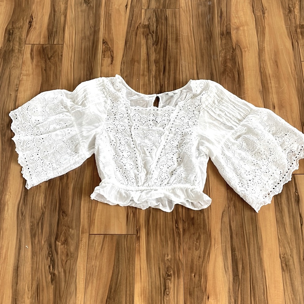 LN American Eagle White Lace Crop Top sz:XS.